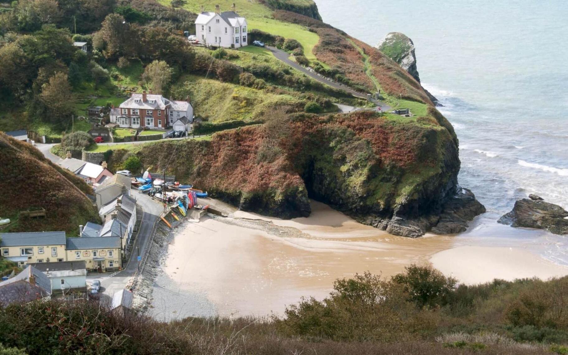 Ysgoldy, Renovated School House In Llangrannog Villa Exterior foto