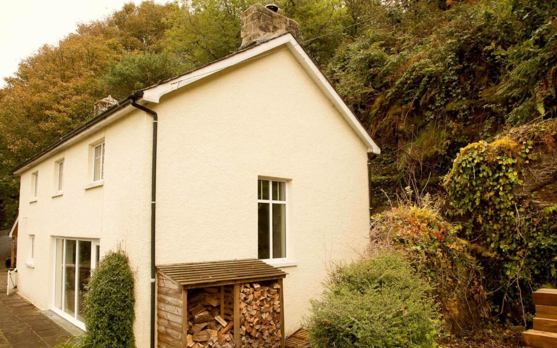 Ysgoldy, Renovated School House In Llangrannog Villa Exterior foto